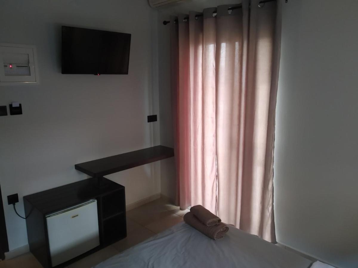 Hotel Ballas Агрия Экстерьер фото