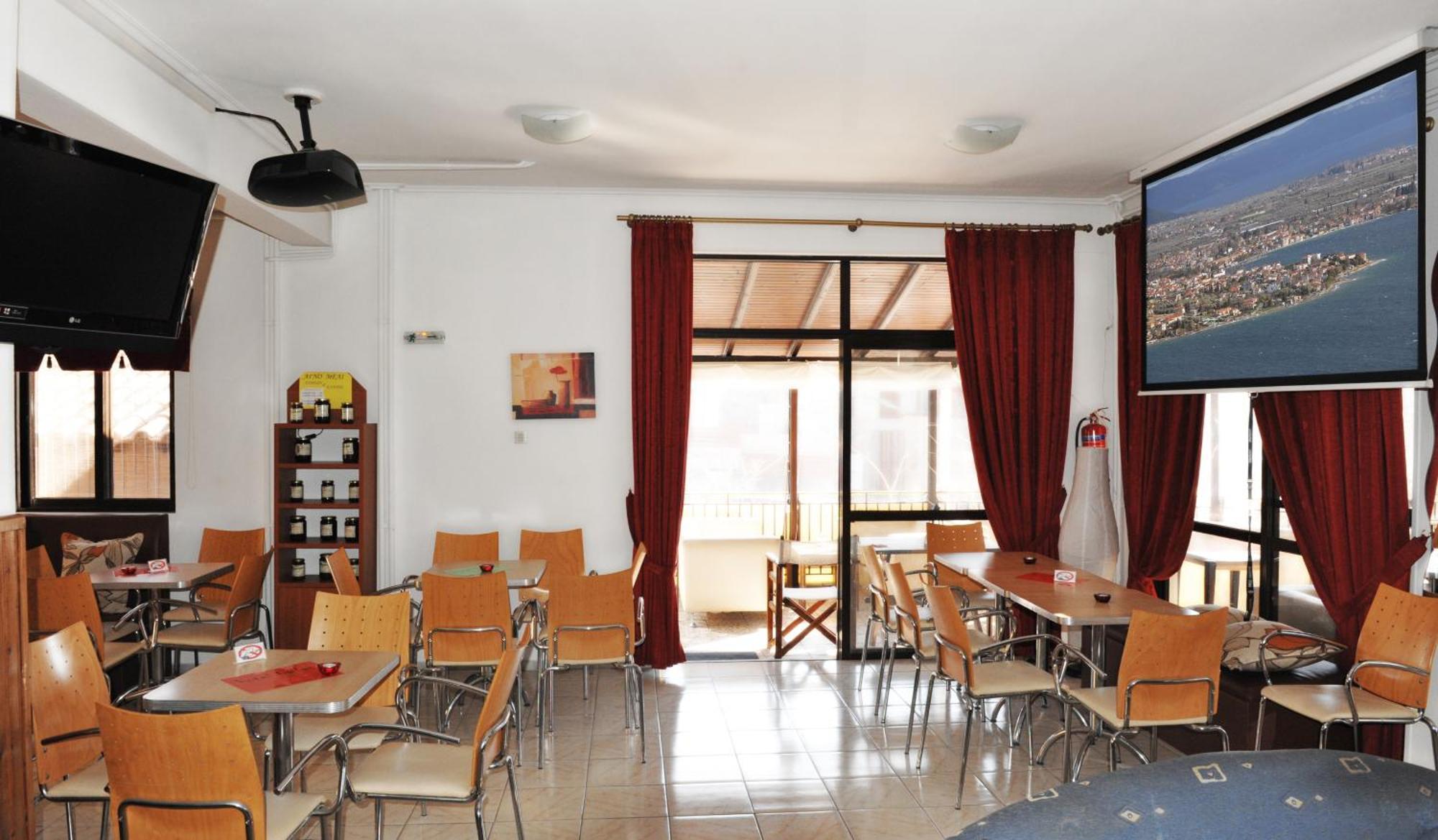 Hotel Ballas Агрия Экстерьер фото