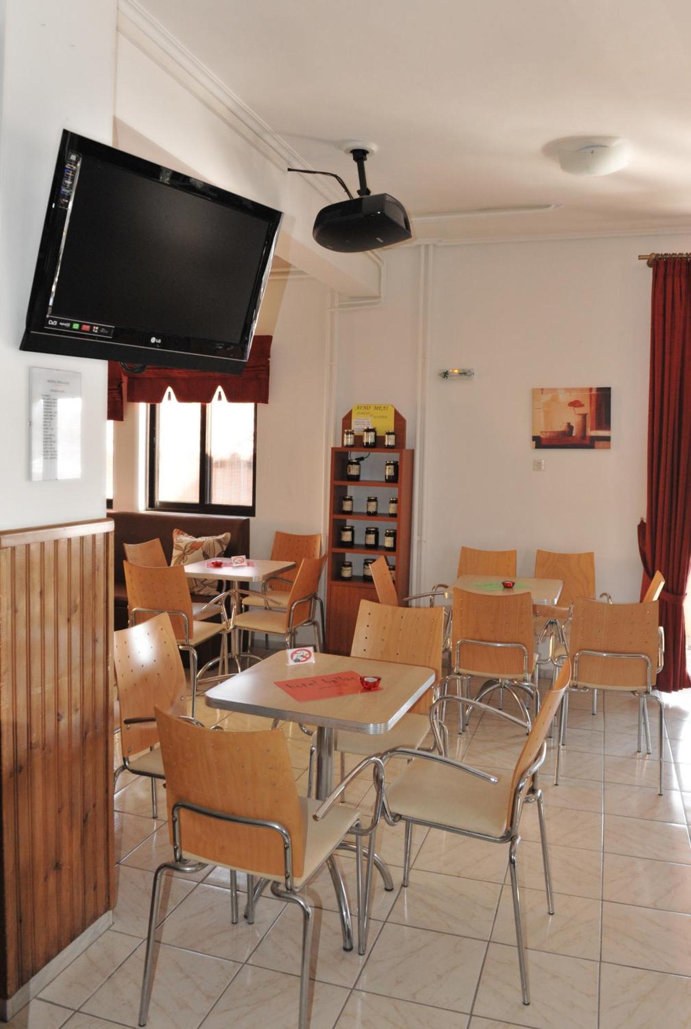 Hotel Ballas Агрия Экстерьер фото