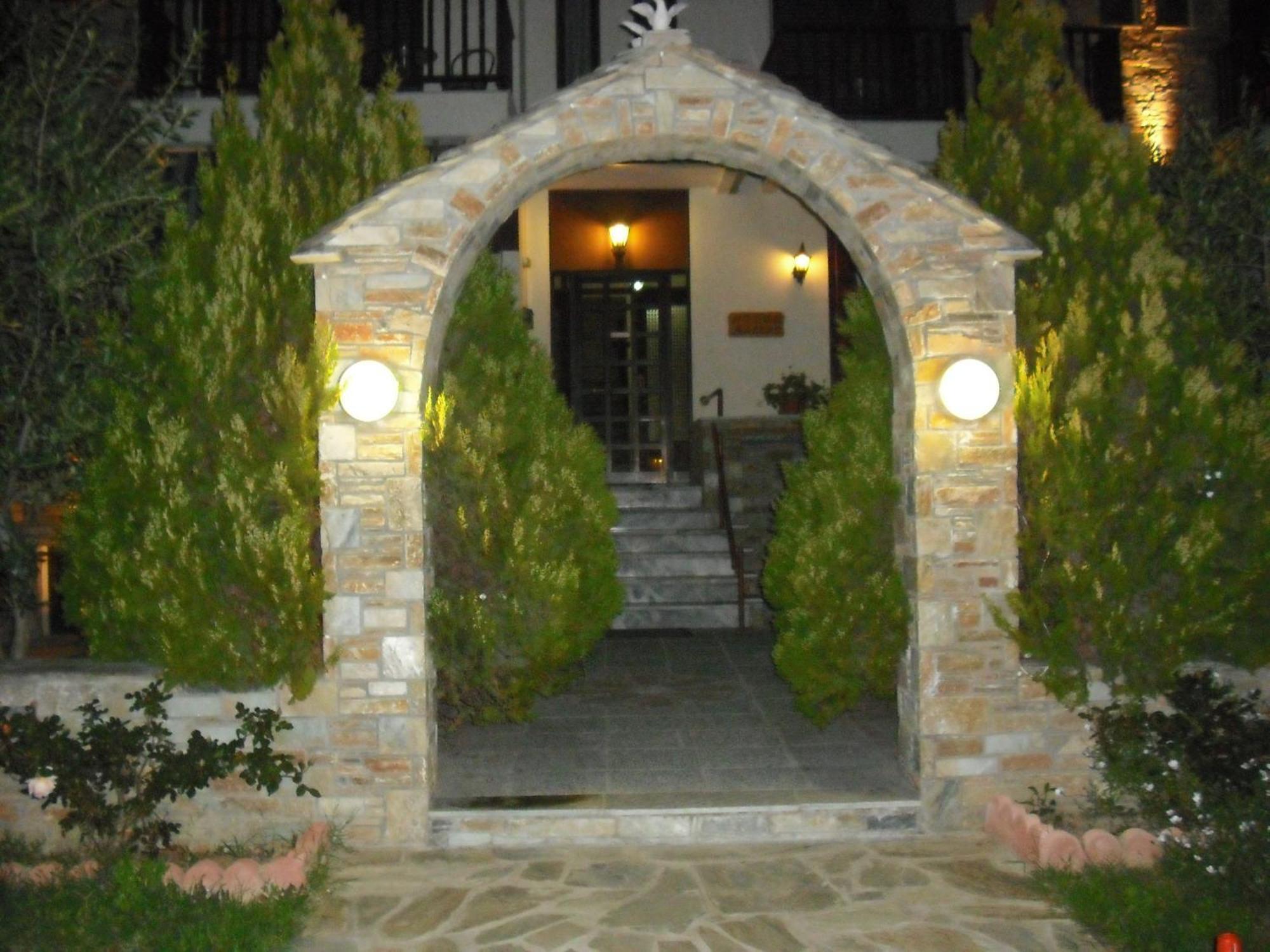 Hotel Ballas Агрия Экстерьер фото
