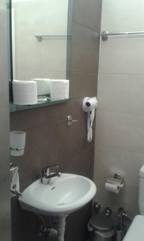 Hotel Ballas Агрия Экстерьер фото